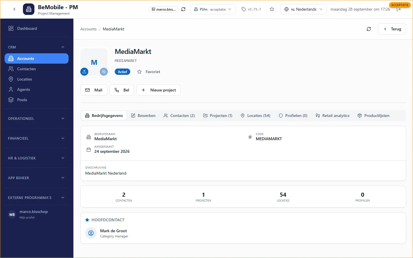 De accountpagina van MediaMarkt met logo, status, de knoppen Mail, Bel en Nieuw project, de tabbladen en de bedrijfsgegevens met tellers en hoofdcontact