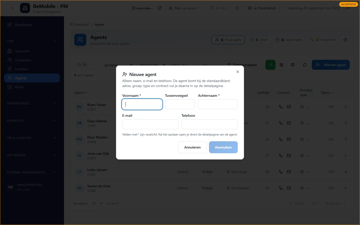 Het dialoogvenster Nieuwe agent met de velden Voornaam, Tussenvoegsel, Achternaam, E-mail en Telefoon