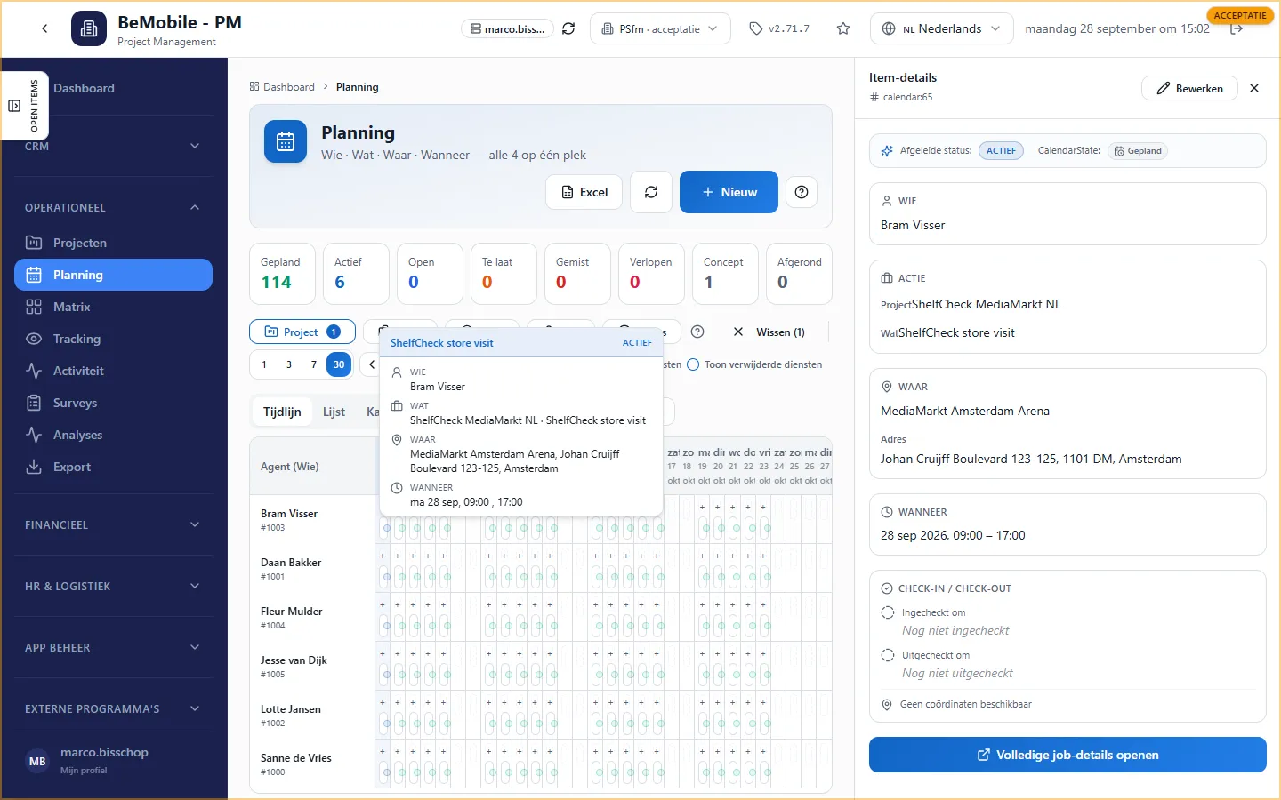 Het detailpaneel van een dienst met Wie, Wat, Waar, Wanneer, de status en de check-in en check-out